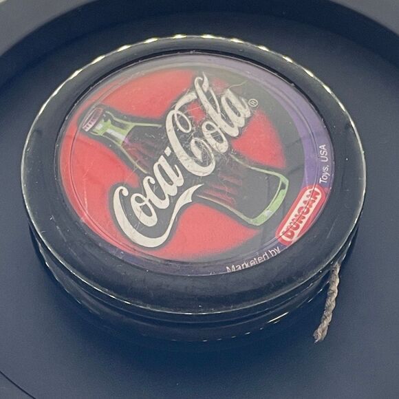 Vintage Duncan Coca Cola Yo Yo & Unbranded Coca Cola Plastic Toy Car - Picture 10 of 10